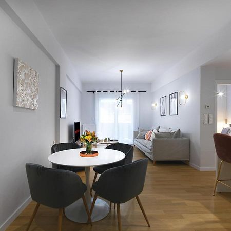 Fresh, New & Ready For You! Rnvtd Apt In Koukaki! アテネ エクステリア 写真